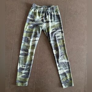 Camouflage Leggings size 6